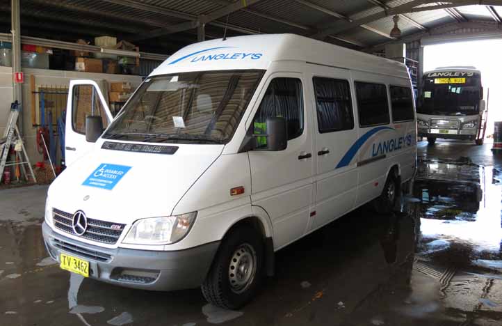 Langleys Mercedes Sprinter 313CDi TV3462